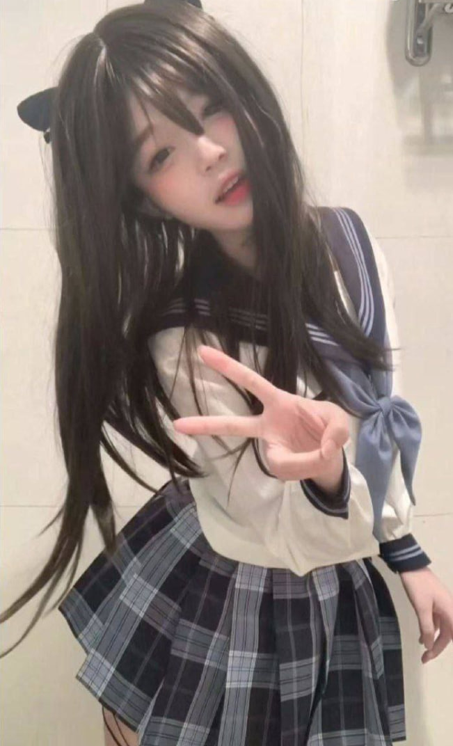 右侧广告